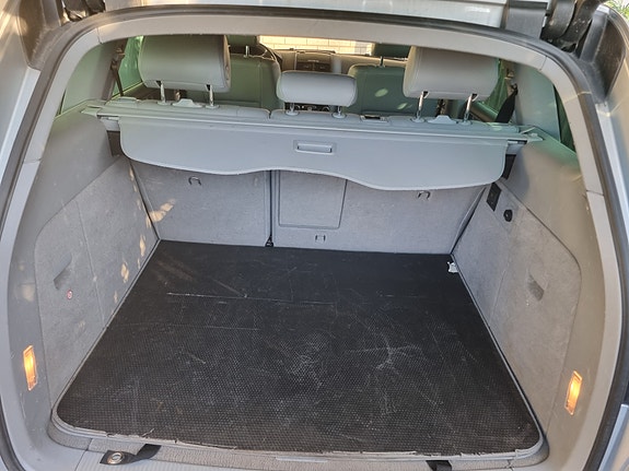 Volkswagen Touareg 5 of 7