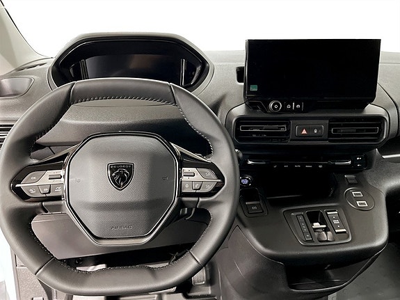 Peugeot Partner 8 of 16