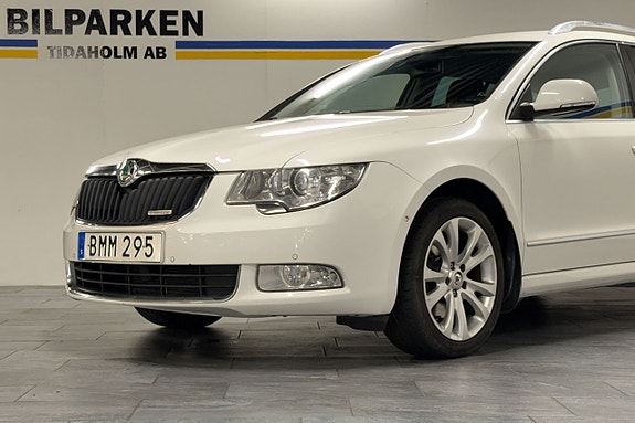 Skoda Superb 2 of 30