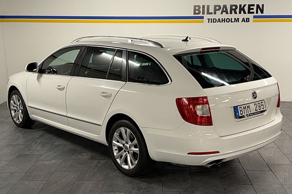 Skoda Superb 12 of 30