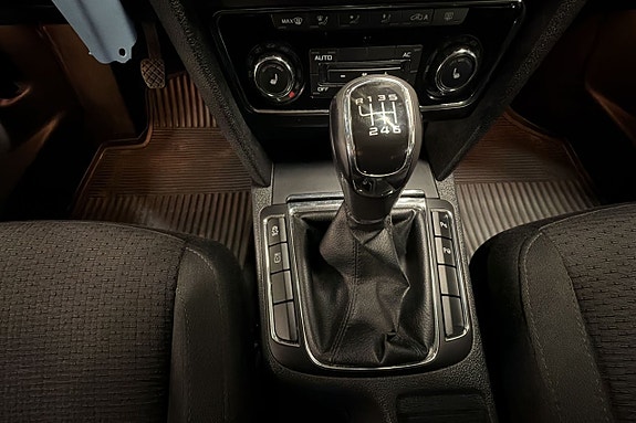 Skoda Superb 23 of 30