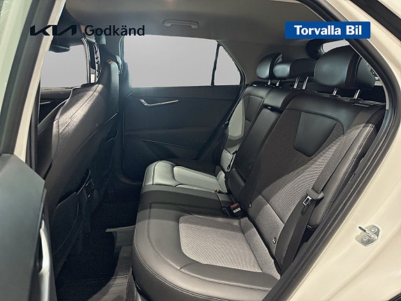 Kia Niro 10 of 15