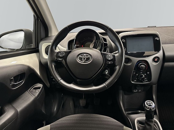Toyota Aygo 9 of 14