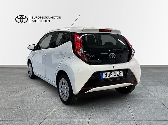 Toyota Aygo 2 of 14