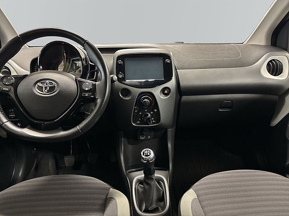Toyota Aygo 8 of 14