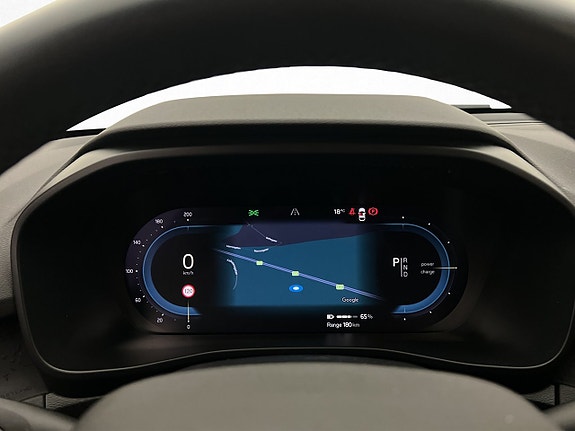 Volvo XC40 16 of 30