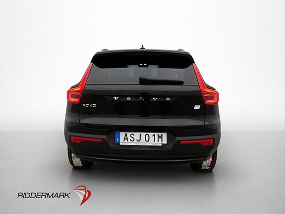 Volvo XC40 8 of 30