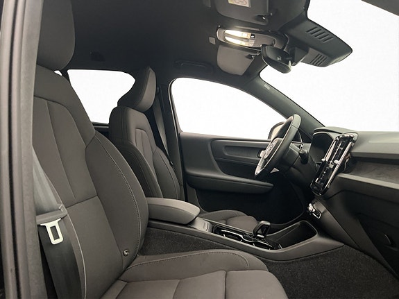 Volvo XC40 29 of 30