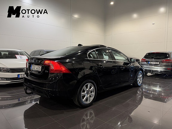 Volvo S60 2 of 20