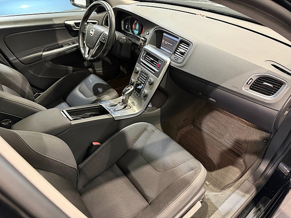 Volvo S60 10 of 20