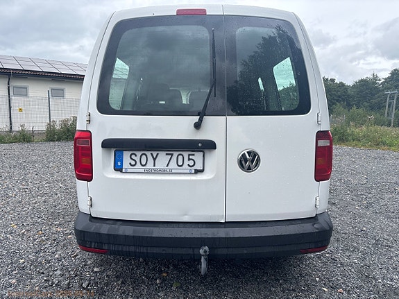 Volkswagen Caddy Maxi 6 of 30