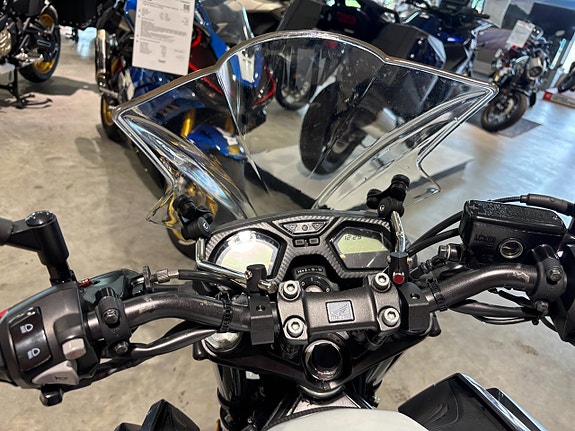 Honda CB650F 12 of 12