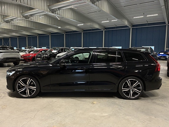 Volvo V60 7 of 23