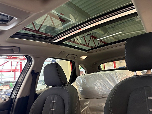 BMW 218d 12 of 13