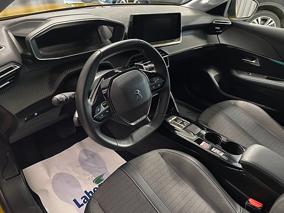 Peugeot 208 10 of 19