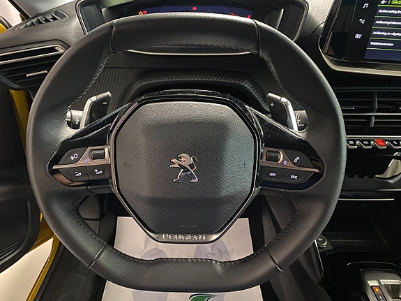 Peugeot 208 18 of 19