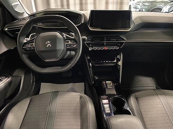 Peugeot 208 8 of 19