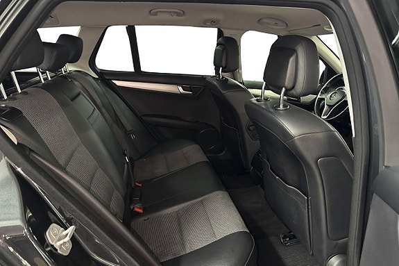 Mercedes-Benz C220 14 of 15