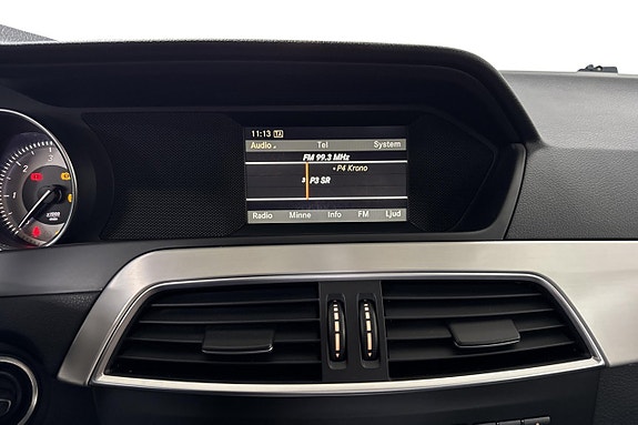 Mercedes-Benz C220 8 of 15