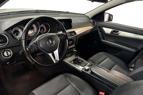 Mercedes-Benz C220 12 of 15