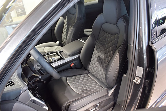 Audi Q7 5 of 7