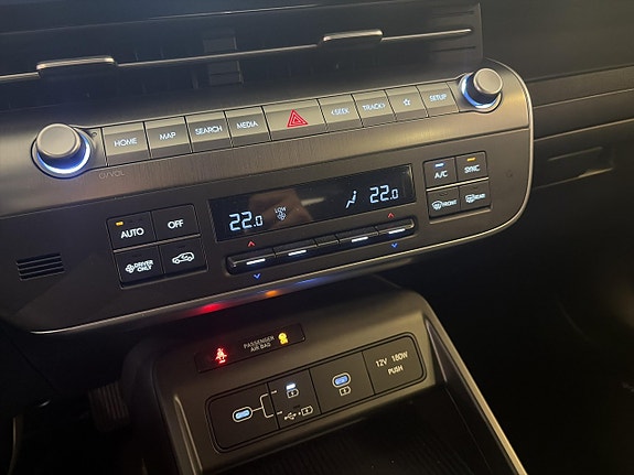 Hyundai Kona 8 of 11
