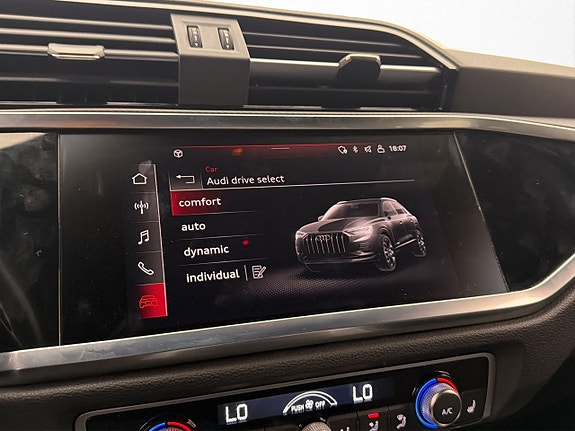 Audi Q3 18 of 27