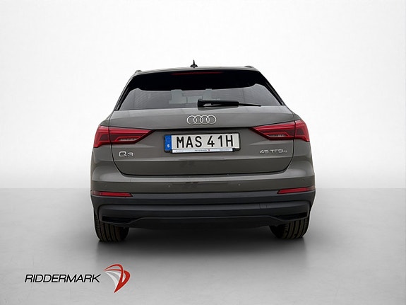 Audi Q3 6 of 27
