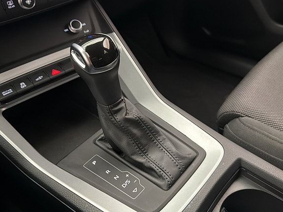 Audi Q3 20 of 27