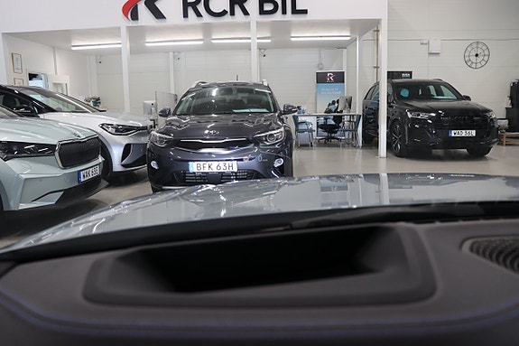 BMW i4 22 of 30