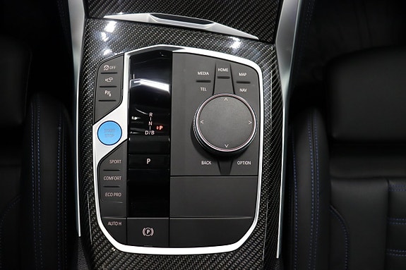 BMW i4 24 of 30