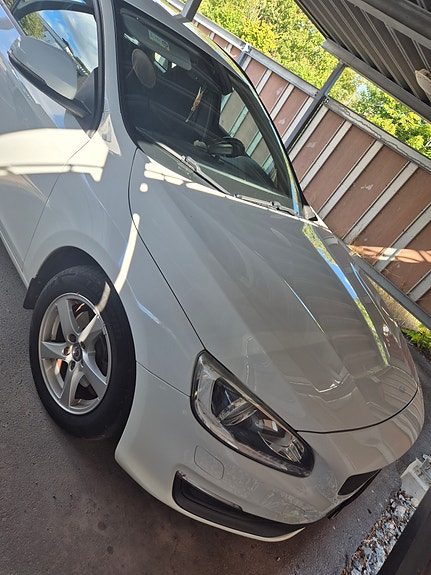 Volvo V60 7 of 9