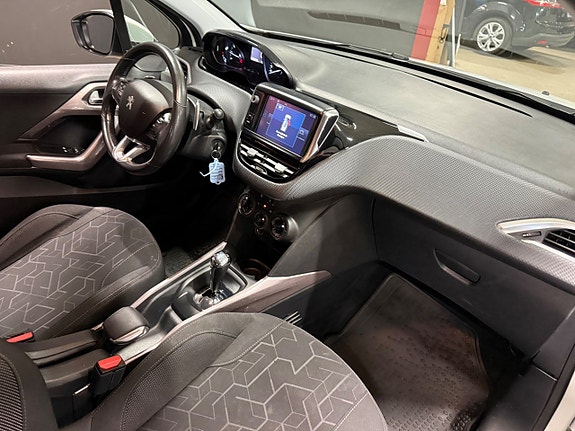 Peugeot 2008 14 of 19