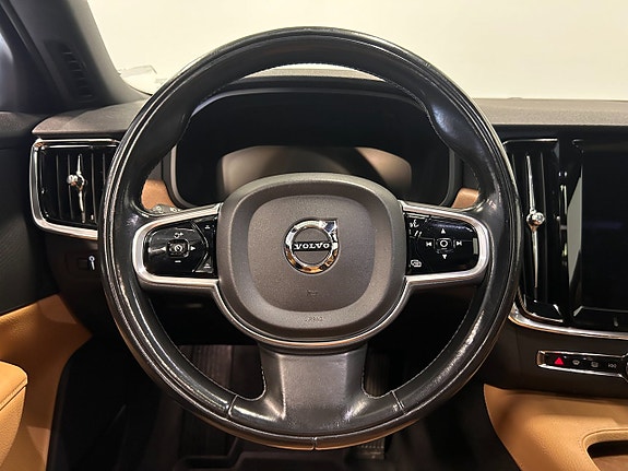 Volvo V90 17 of 24