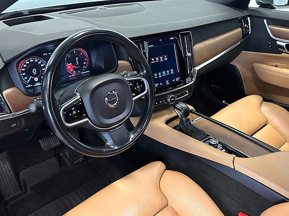 Volvo V90 21 of 24