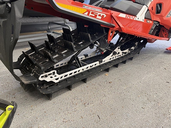 Ski-Doo Summit Expert 154 850 E-Tec -20 5 of 5