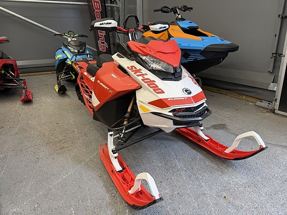 Ski-Doo Summit Expert 154 850 E-Tec -20 3 of 5