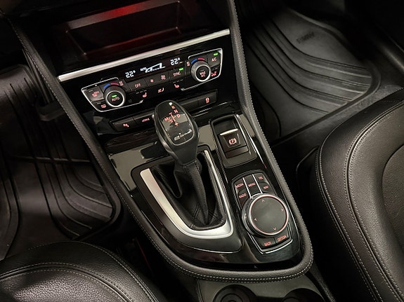 BMW 225xe 15 of 18