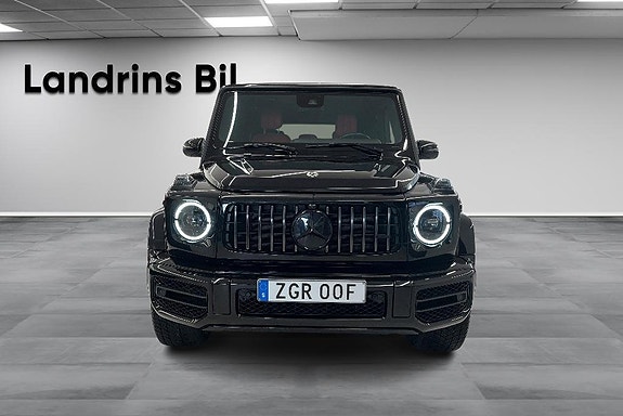 Mercedes-Benz G63 2 of 21