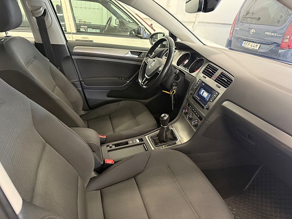 Volkswagen Golf I 17 of 24