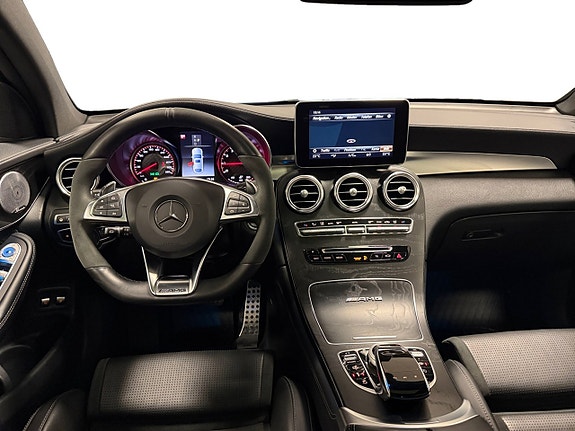 Mercedes-Benz GLC63 12 of 18