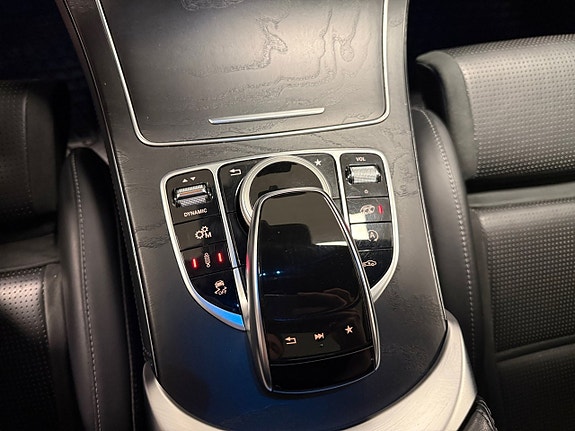 Mercedes-Benz GLC63 13 of 18