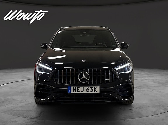 Mercedes-Benz GLA45 2 of 17