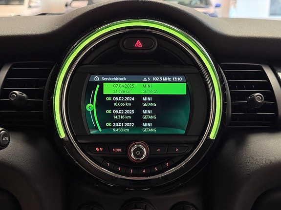 MINI Cooper 20 of 20