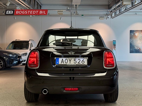 MINI Cooper 6 of 20
