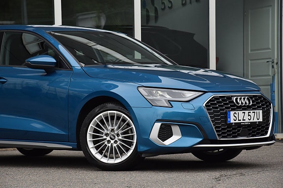 Audi A3 3 of 23