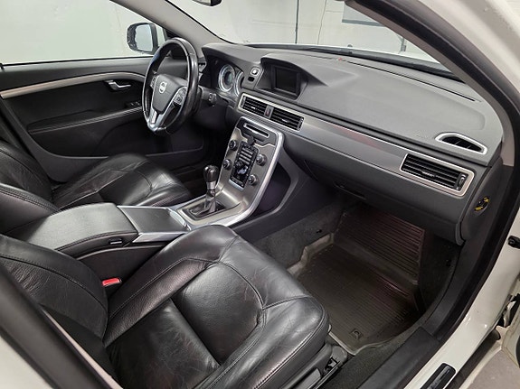 Volvo v70 D4 Man *Fas2 2013 Skinn* Atraktor 6 of 11