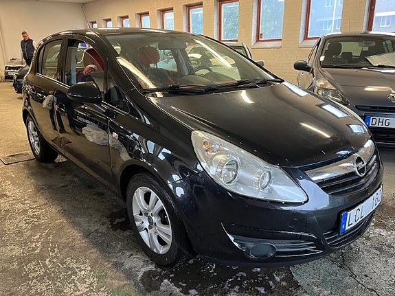Opel Corsa 2 of 18
