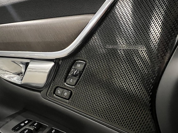 Volvo V90 Cross Country 8 of 26
