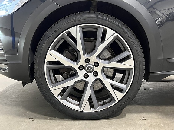 Volvo V90 Cross Country 26 of 26